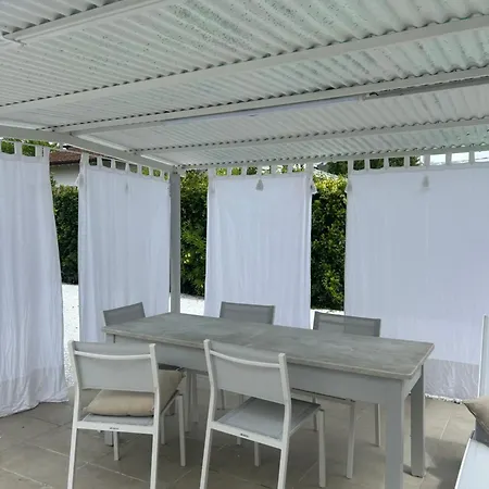 Ferienhaus Renovated House 400 Meters From The Sea With Parking