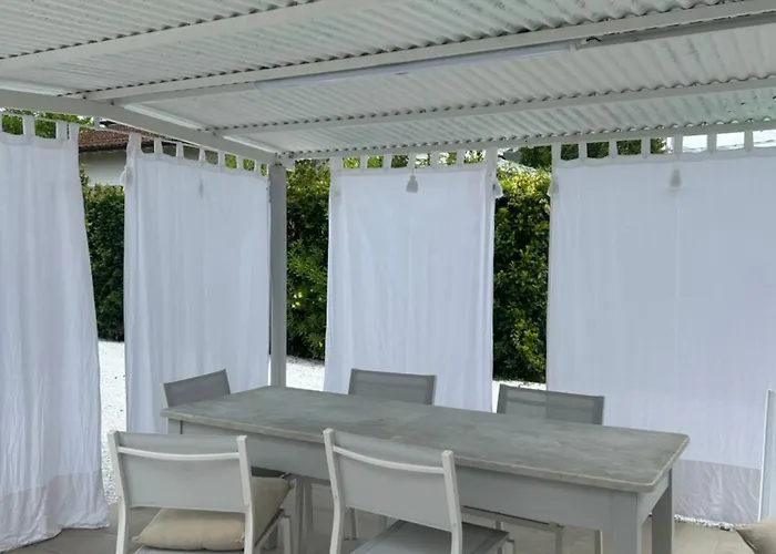 Casa de Férias Renovated House 400 Meters From The Sea With Parking